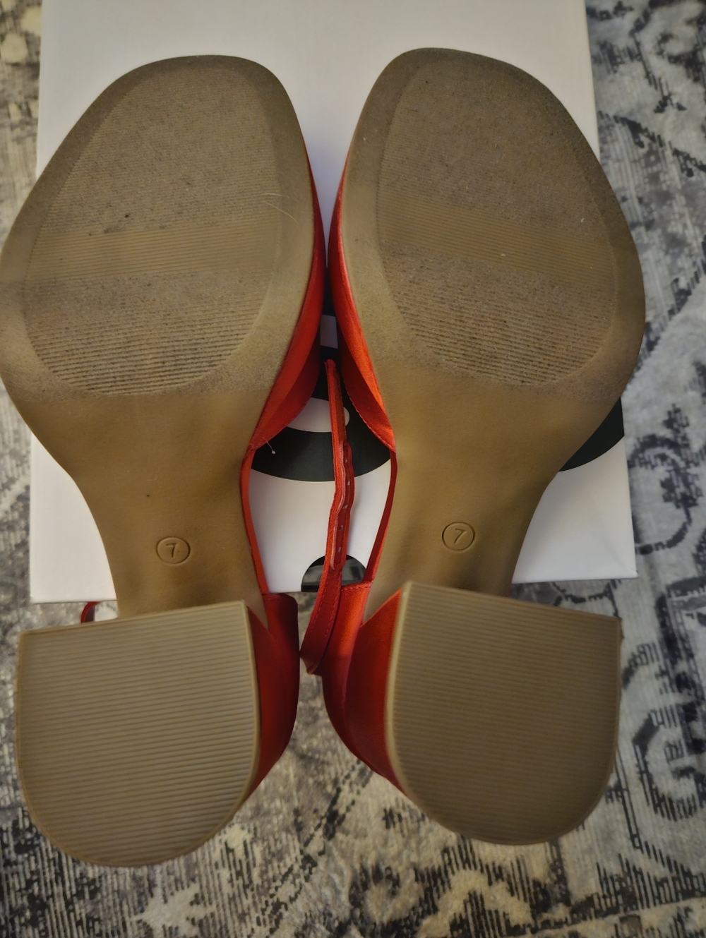Red Platforms - Picture 3 of 3